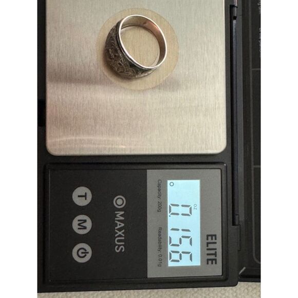 Sterling Silver with intricate carving and black enamel cuff bracelet/ring set. - Picture 8 of 9